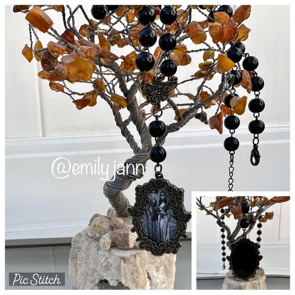 Corpse Bride♠️Necklace - Picture 2 of 8